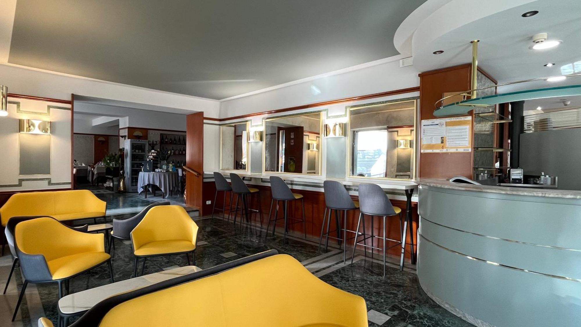 Hotel Centrale San Pellegrino Terme Ngoại thất bức ảnh
